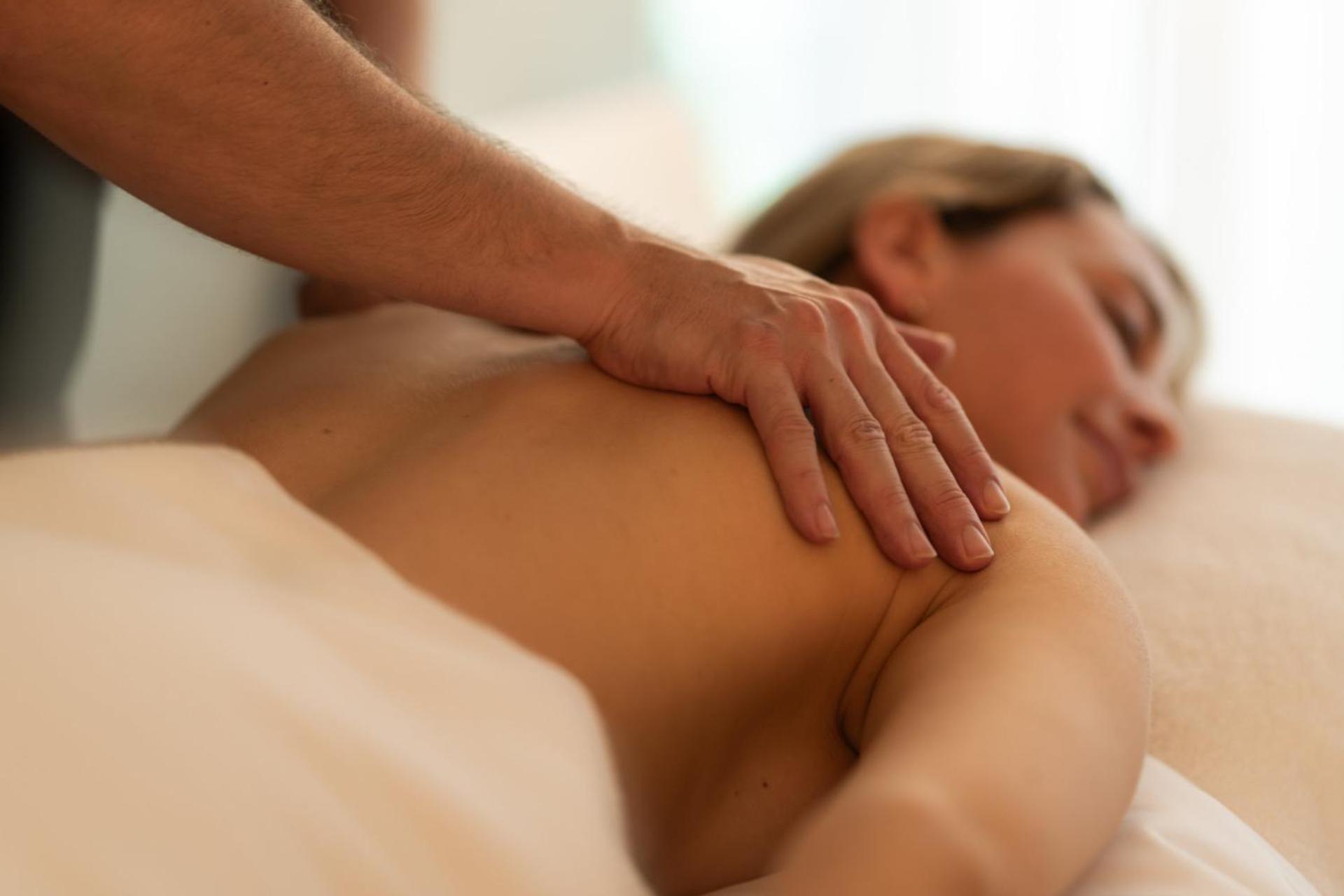 Hotel Sturm Bio- & Wellnesshotel In Der Rhoen Mellrichstadt Ngoại thất bức ảnh