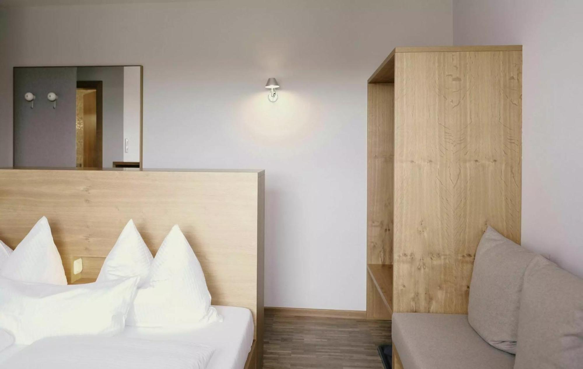 Hotel Sturm Bio- & Wellnesshotel In Der Rhoen Mellrichstadt Phòng bức ảnh